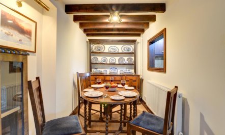 2 Bed in Porthcawl 4