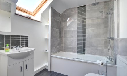 2 Bed in Porthcawl 9