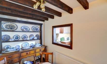 2 Bed in Porthcawl 5