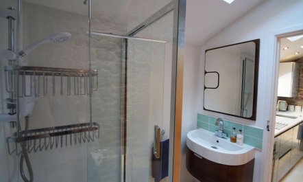 2 Bed in Llangadog 9