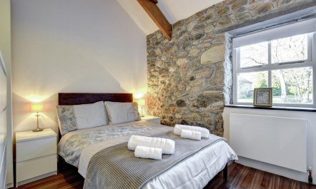 2 Bed in Caernarfon 9