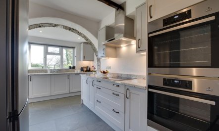 5 Bed in Little Petherick 2