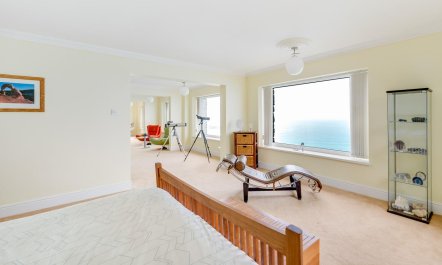 2 Bed in Llangrannog 9