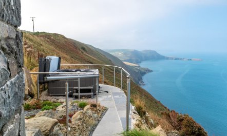 2 Bed in Llangrannog