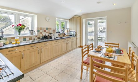 3 Bed in Porthleven 4