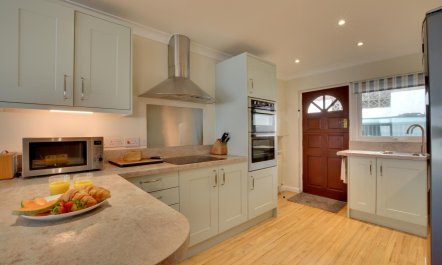 2 Bed in Porthleven 3