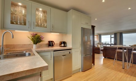 2 Bed in Porthleven 1