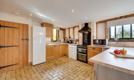 9 Bed in Wattisham 6