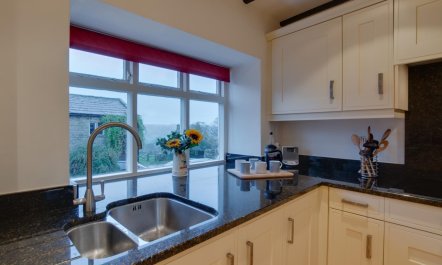 3 Bed in Caldbergh 3