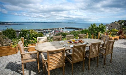 4 Bed in Newlyn 4