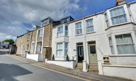 4 Bed in Padstow