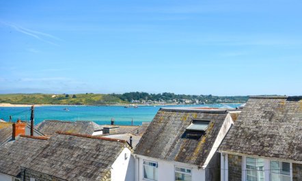 4 Bed in Padstow 2