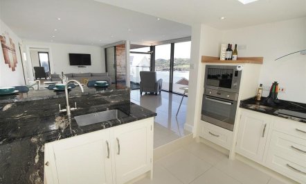 1 Bed in Langland 4