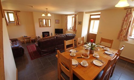 3 Bed in Aberystwyth 8