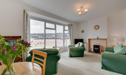 2 Bed in St Ives 2