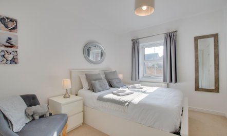 3 Bed in Mumbles 8
