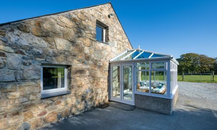 4 Bed in Llanbedrog 1