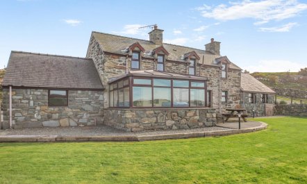 4 Bed in Morfa Bychan 5