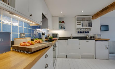 2 Bed in Mousehole 4