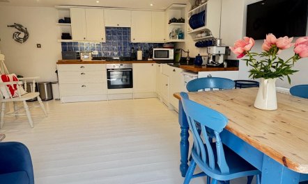 2 Bed in Mousehole 2