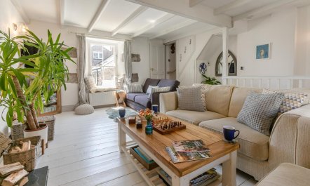 2 Bed in Mousehole 3