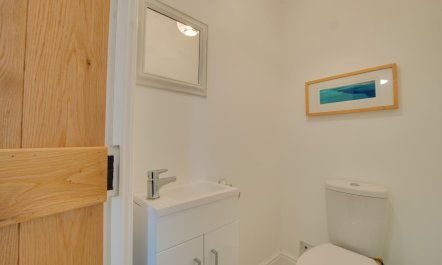 2 Bed in Reynoldston 7