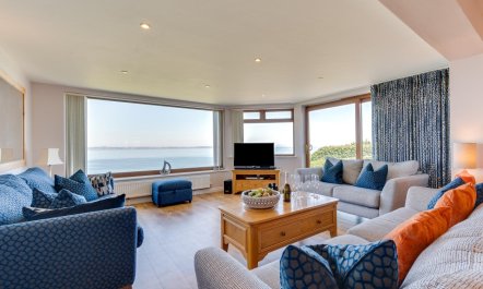 5 Bed in Portmellon 1