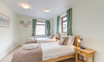 5 Bed in Portmellon 9