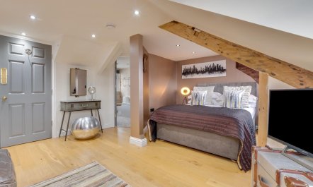 4 Bed in Whitby 6