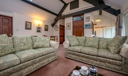 3 Bed in Llanbedrog 3