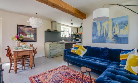 2 Bed in Field Dalling 1