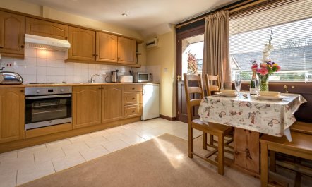 1 Bed in Llanbedrog 4