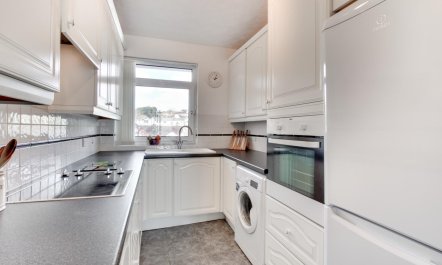 2 Bed in Langland 9
