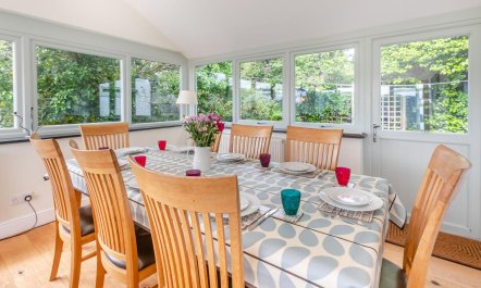 4 Bed in Helford 5