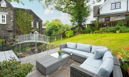 4 Bed in Windermere 1