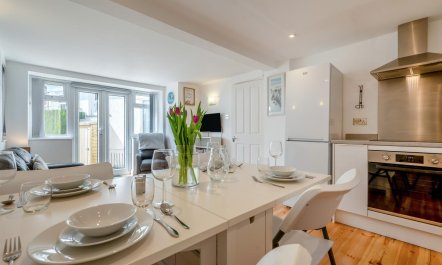 2 Bed in St. Ives 1