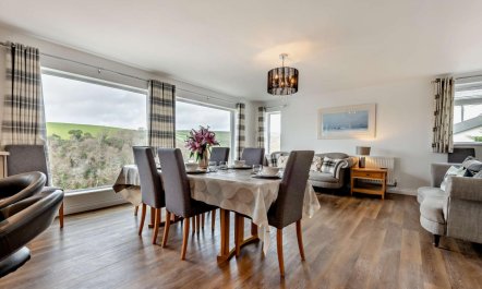 4 Bed in Kingswear 4