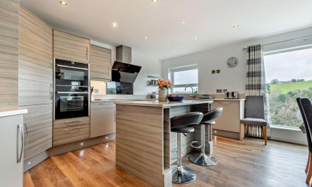 4 Bed in Kingswear 5