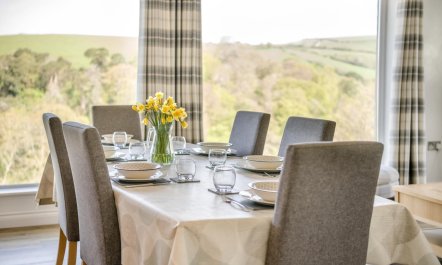 4 Bed in Kingswear 6