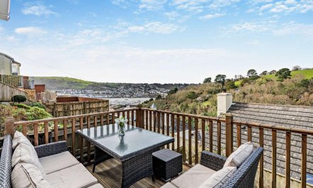 4 Bed in Kingswear