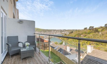 4 Bed in Kingswear 3