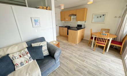 1 Bed in Caswell 6