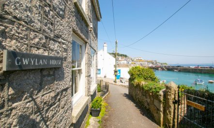 3 Bed in Mousehole 1