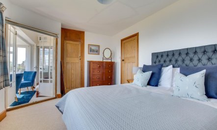 2 Bed in St. Margarets Bay 1