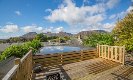 2 Bed in Blaenau Ffestiniog 1