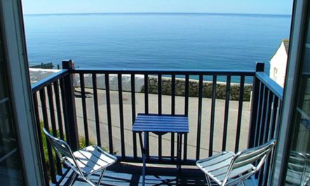 2 Bed in Porthleven 1