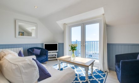 2 Bed in Porthleven 3