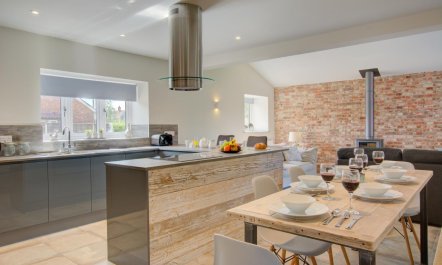 3 Bed in Hindolveston 3