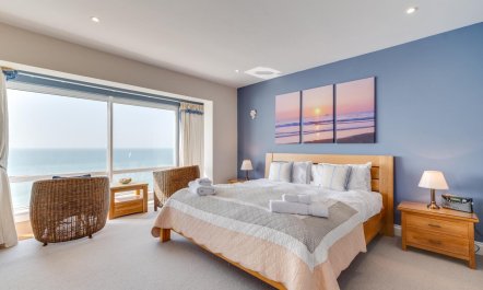 3 Bed in Porthleven 8