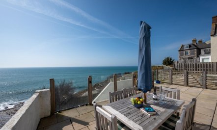 3 Bed in Porthleven 1